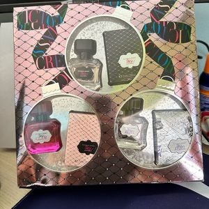 NIB VICTORIA'S SECRET TEASE REBEL GLAM BEAUTY FRAGRANCE PERFUME TRIO GIFT SET